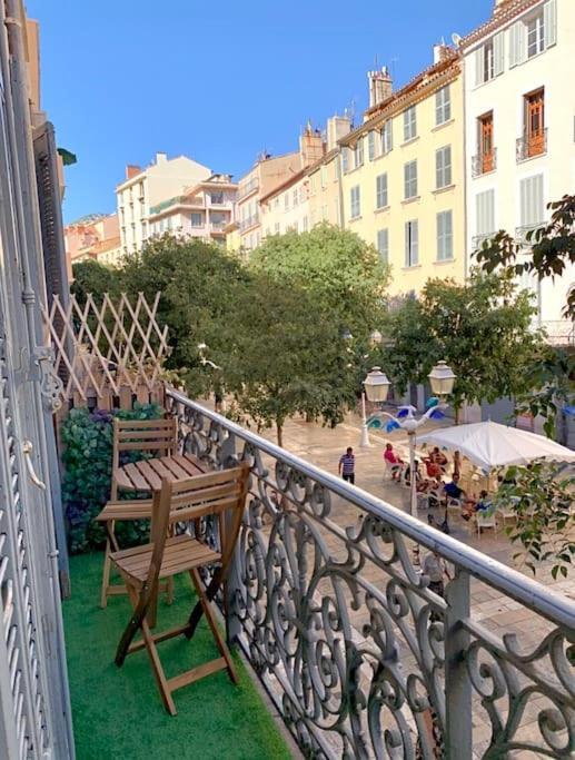 Ferienwohnung Esprit Cosy Au Centre Historique Toulon Exterior foto