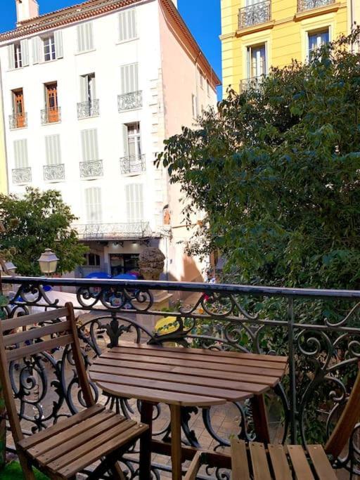 Ferienwohnung Esprit Cosy Au Centre Historique Toulon Exterior foto